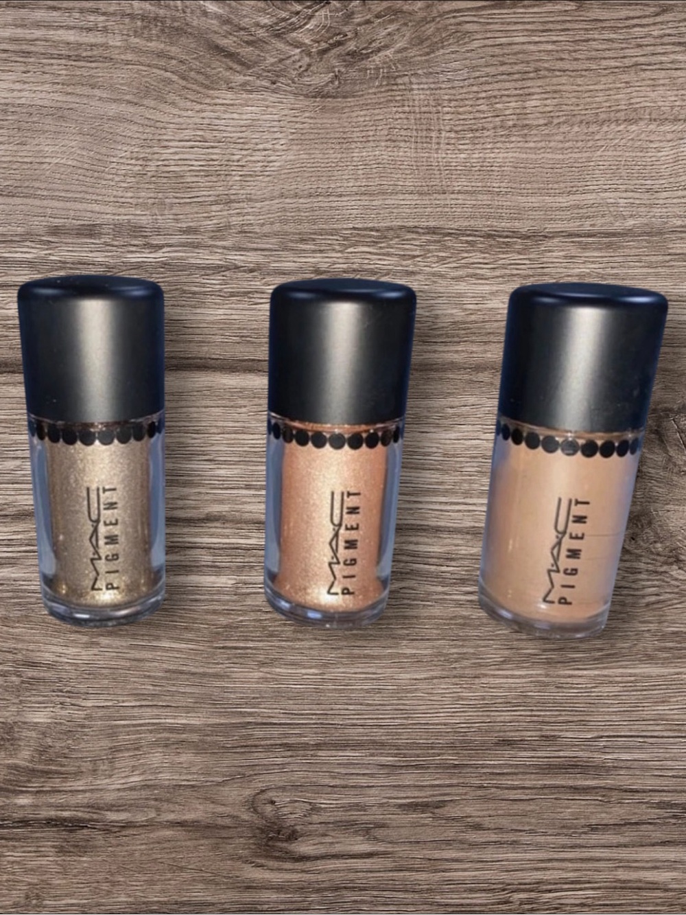 MAC Cosmetics Eyeshadow Pigment Set - Champagne, Rose Gold, Bronze - Picture 3 of 9